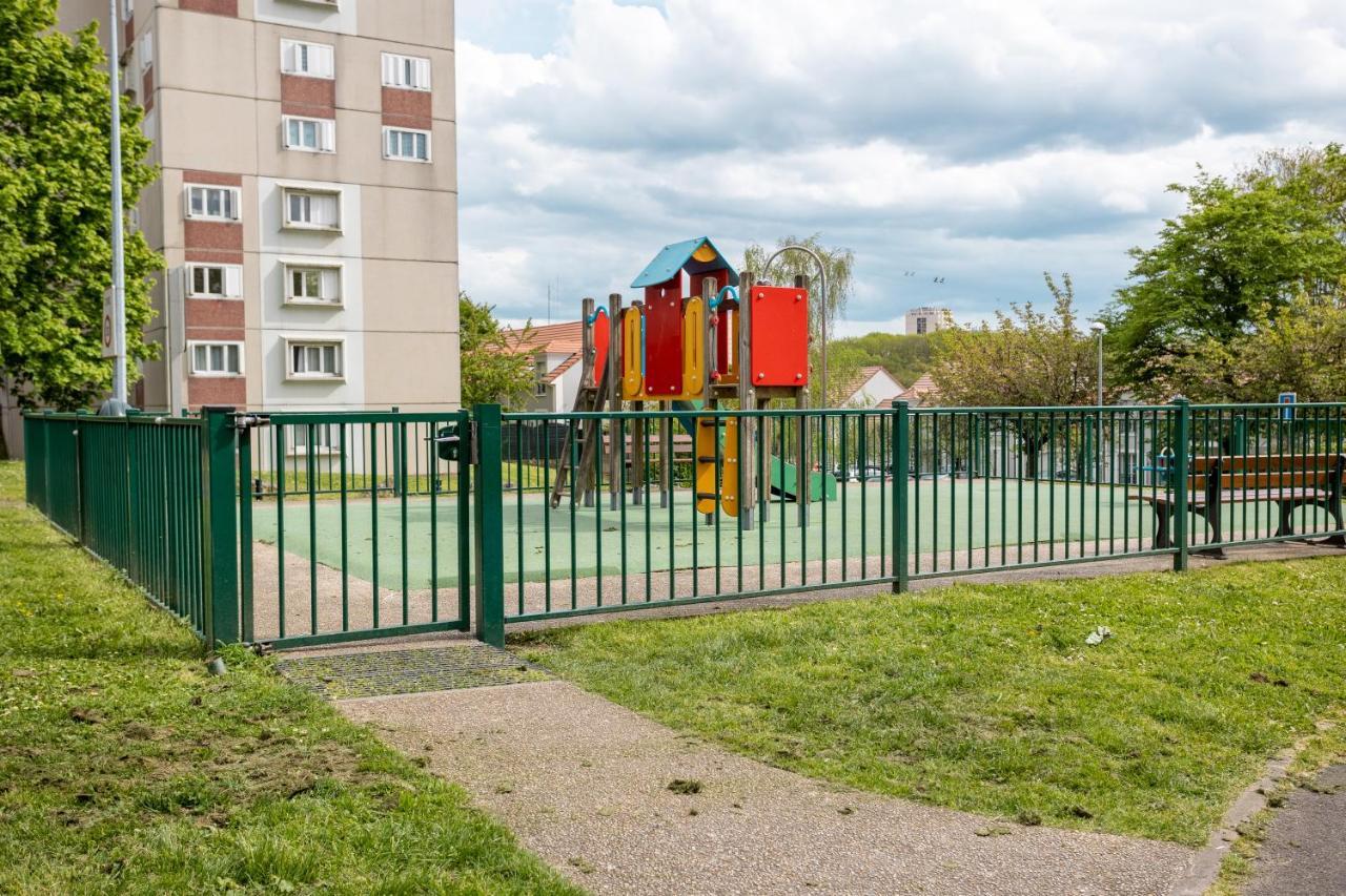 Lecosymelunais : Parking Gratuit + Balcon Amenage Exterior foto